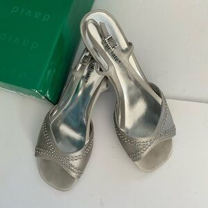 David Tate Wish Silver Satin Embellished Open Toe Pump Heel Dress Shoes 10WW